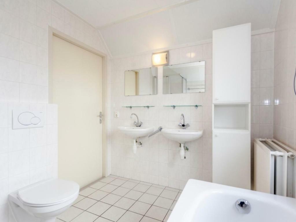 Hôtel Landal Duinpark 'T Hof Van Haamstede à Burgh-Haamstede Extérieur photo