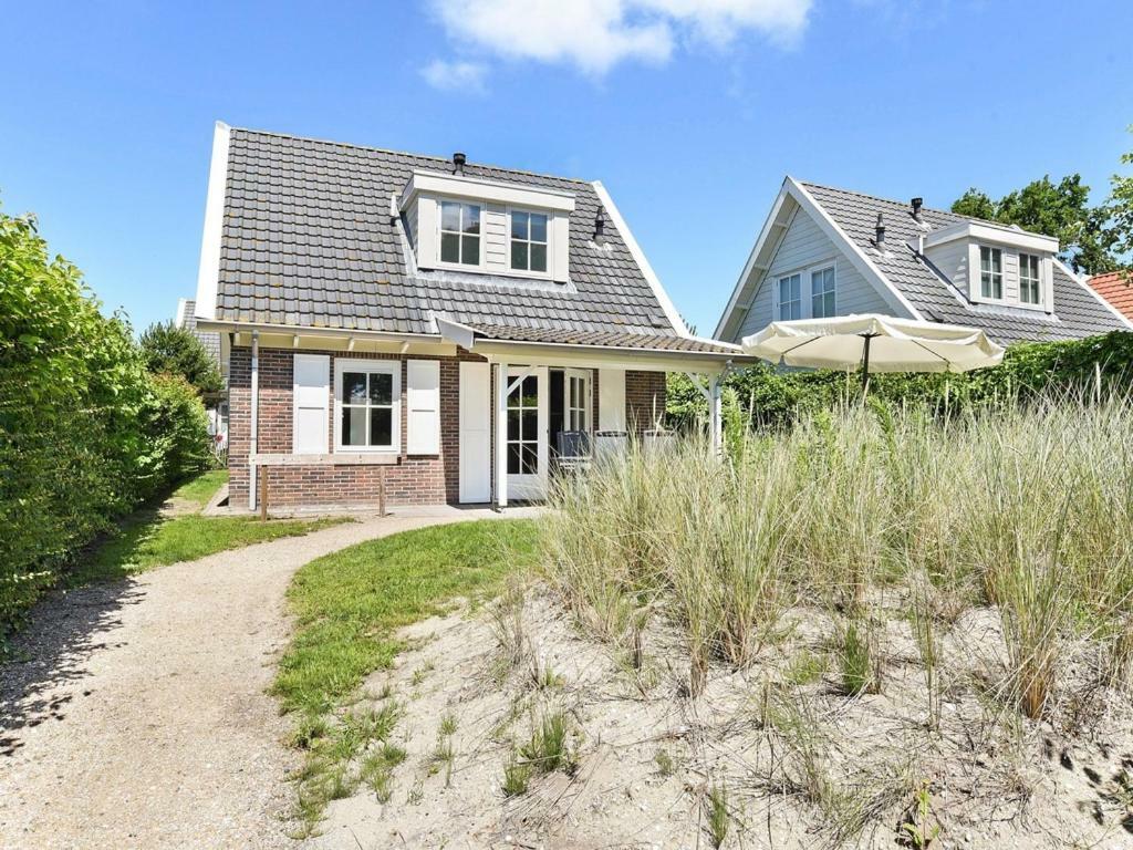 Hôtel Landal Duinpark 'T Hof Van Haamstede à Burgh-Haamstede Extérieur photo